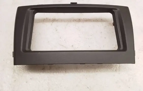 Toyota Avensis T270 Radio/GPS head unit trim 5540505180