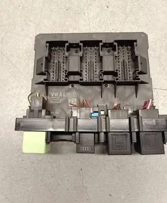Volkswagen PASSAT B7 Comfort/convenience module 3AA937087A 5WK50231 BCMPQ47