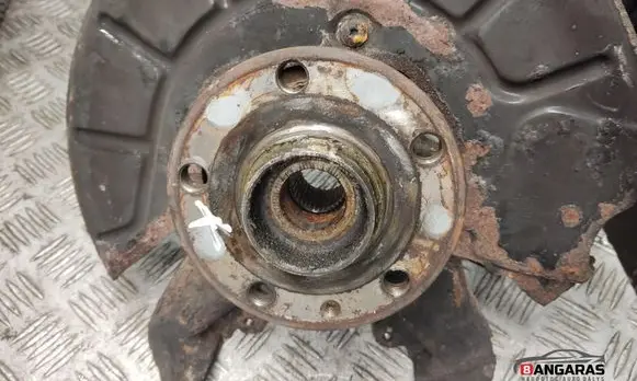 Volkswagen Golf VI Front wheel hub 