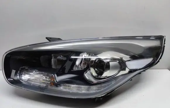 KIA Carens III Headlight/headlamp 92101a4