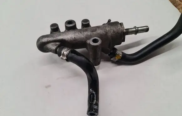 Opel Zafira B Fuel pressure regulator 55188200