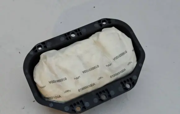 Chevrolet Orlando Passenger airbag 13349271