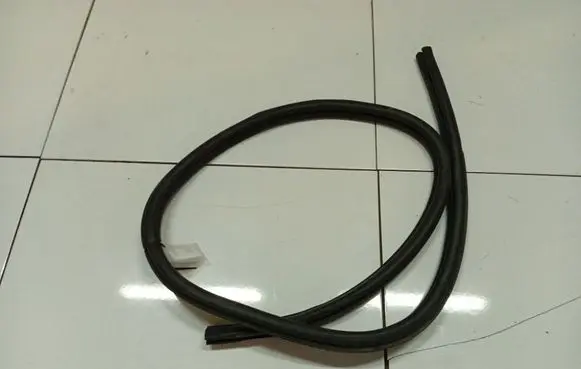 Renault Megane II Rubber seal front coupe door 