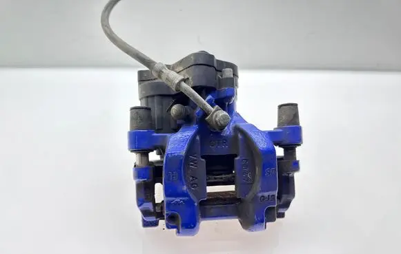 Volkswagen PASSAT B8 Rear brake caliper 215CTR6NDQ0JH3