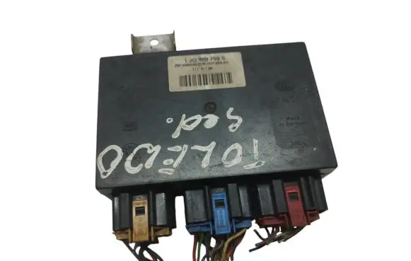 Seat Toledo II (1M) Comfort/convenience module 1J0959799S 5DK00795350