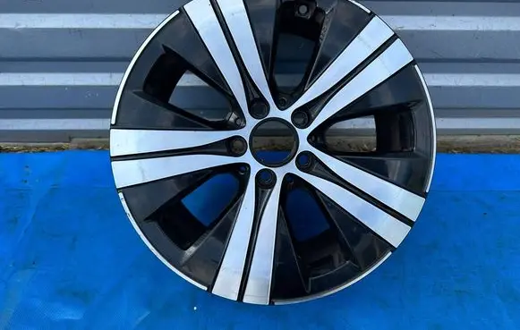 Mercedes-Benz C W206 R17 alloy rim A2064017100