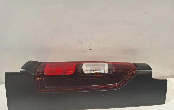 Renault Trafic III (X82) Rear/tail lights 265504656R