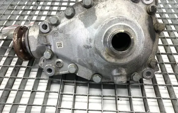 BMW 5 G30 G31 G38 Front differential 7647386