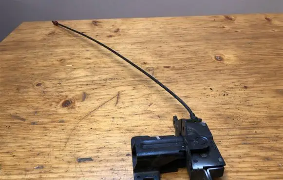 BMW X5 E53 Tailgate/trunk/boot lock/catch/latch 8408963