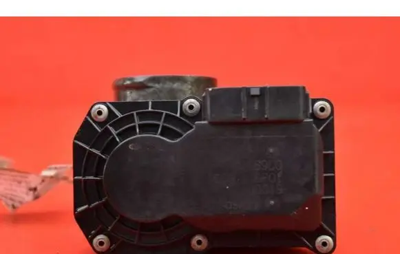 Suzuki Swift II Throttle body valve 69L01660