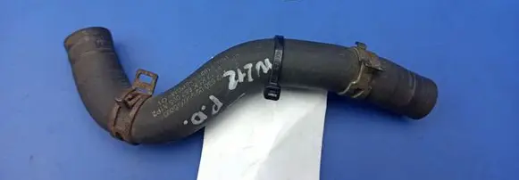 Mercedes-Benz E W212 Engine coolant pipe/hose A2128300996
