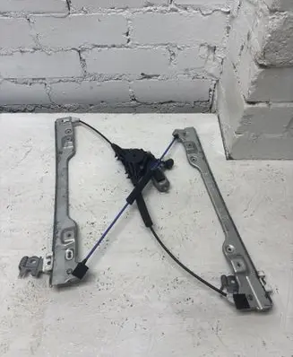 Nissan Murano Z51 Front door window regulator with motor