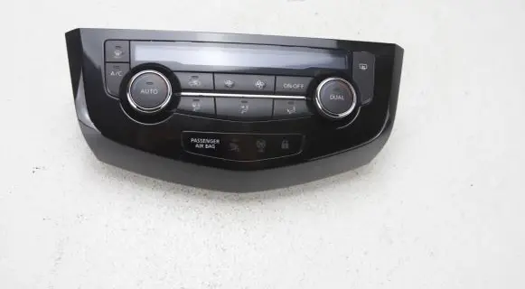 Nissan X-Trail T32 Climate control unit 275004EA0A