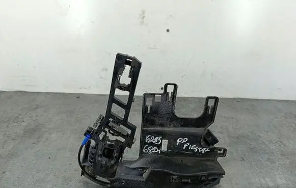 Ford Fiesta Front door lock