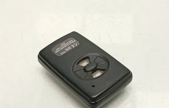 Toyota RAV 4 (XA30) Ignition key/card MR3081