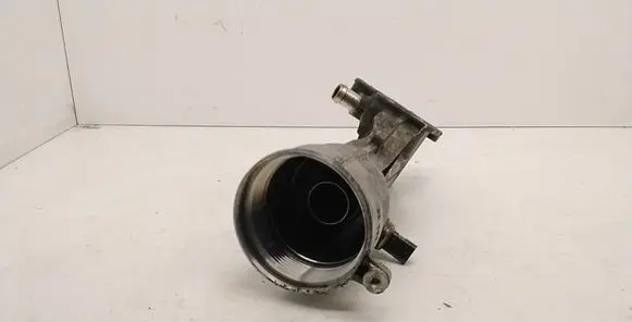 BMW 1 F20 F21 Oil filter mounting bracket 7611968