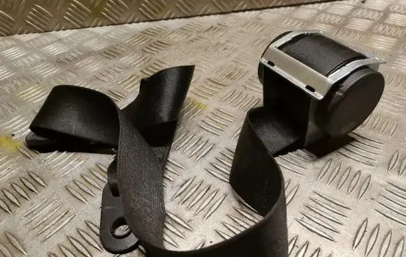 Mini One - Cooper Cabrio R52 Front seatbelt 7073484