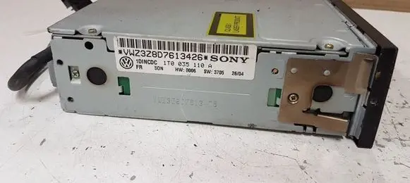 Volkswagen Touran I Radio/CD/DVD/GPS head unit 1T0035110A