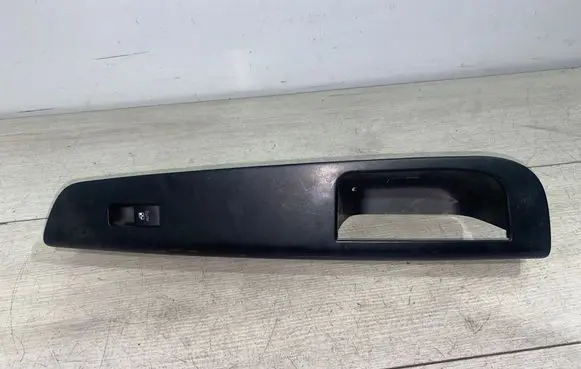 KIA Ceed Electric window control switch 823611H000 1374757 E11011112
