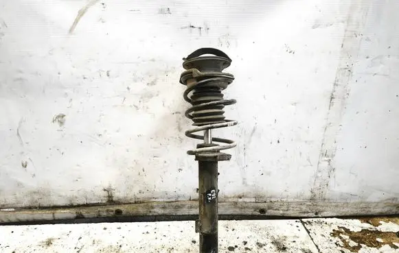 BMW 3 E92 E93 Front shock absorber with coil spring 6782331