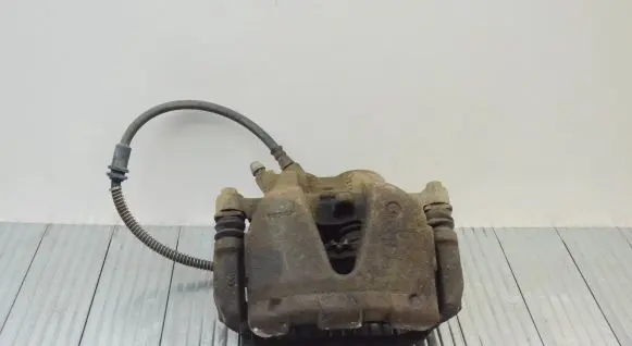 Mercedes-Benz GLK (X204) Front brake caliper