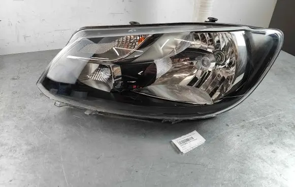 Volkswagen Caddy Headlight/headlamp 2k6941005a