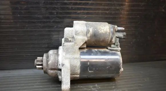 Seat Altea Starter motor 0001120408