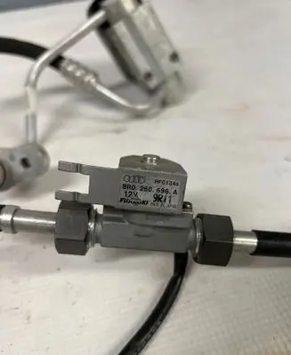 Audi Q7 4M Air conditioning (A/C) expansion valve 4M0816682B 8r0260696a 4m1816720q