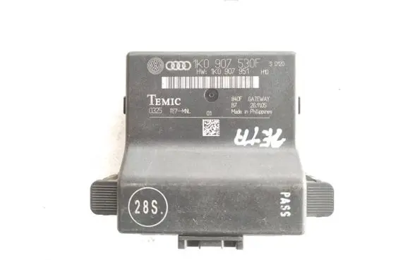 Volkswagen Golf V Gateway control module 1K0907530F