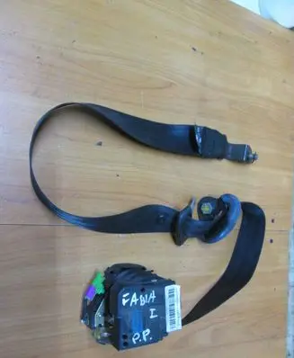 Skoda Fabia Mk1 (6Y) Front seatbelt 6Y0857702B 33006842