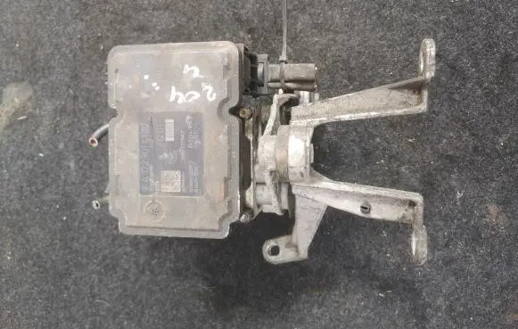 Mercedes-Benz C W204 ABS Pump A172431612