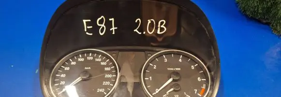 BMW 1 E81 E87 Speedometer (instrument cluster) 9166813 150263525 102493285
