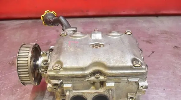 Subaru Legacy Engine head 