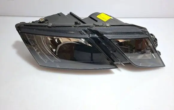 Skoda Octavia Mk4 Headlight/headlamp 030110420200 5E1941016C LE1536368
