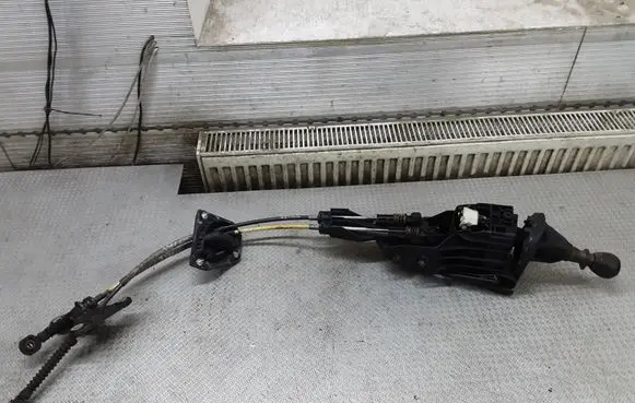 Volkswagen Crafter Gear shifter/selector 2N0711025