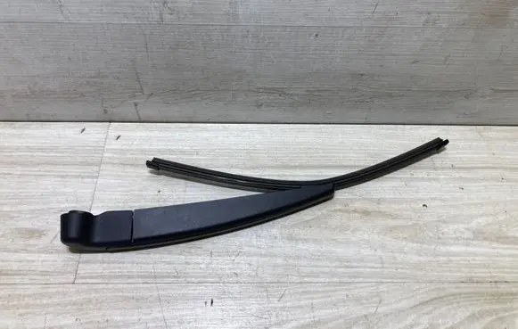 BMW 1 F70 Rear wiper blade arm 7489776