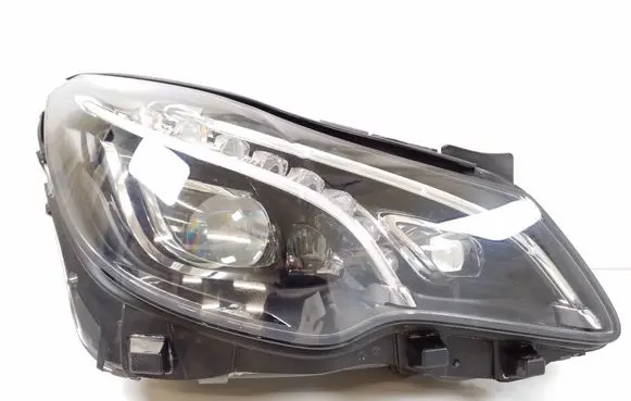 Mercedes-Benz E C207 W207 Headlight/headlamp A2079064200