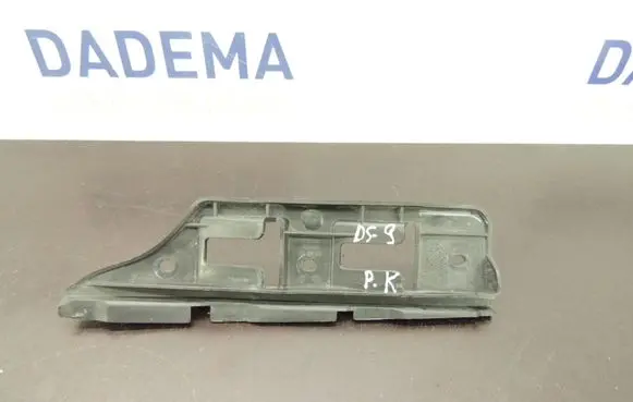 Volkswagen Golf V Front bumper mounting bracket 1K0807183 DS9