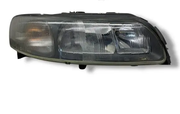 Volvo V70 Headlight/headlamp 8662928 89006875