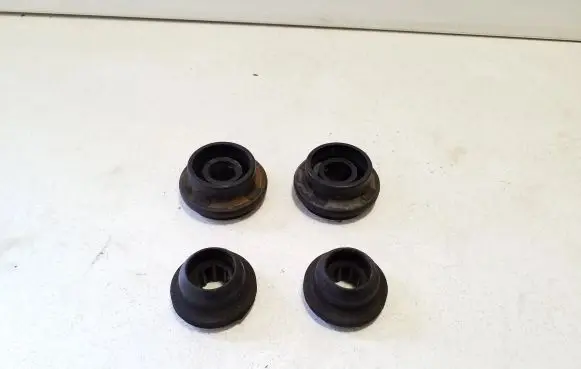 Radiator mount bracket