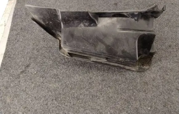Jaguar XF X250 Intercooler air guide/duct channel 8X2354016A50