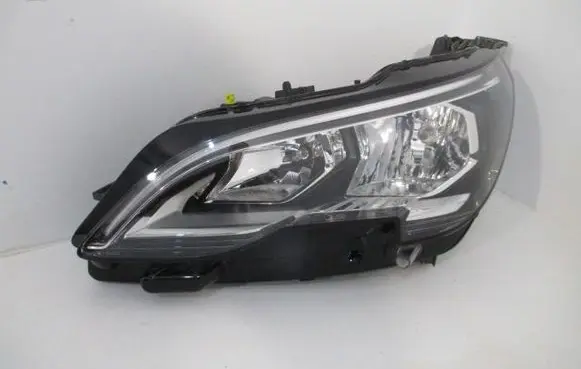 Peugeot 3008 II Headlight/headlamp 9810478180