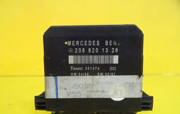 Mercedes-Benz CLK A208 C208 Door control unit/module 2088201326