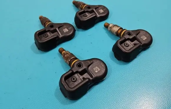 Toyota Avensis T270 Tire pressure sensor PMV-C210 IMPRK1422389
