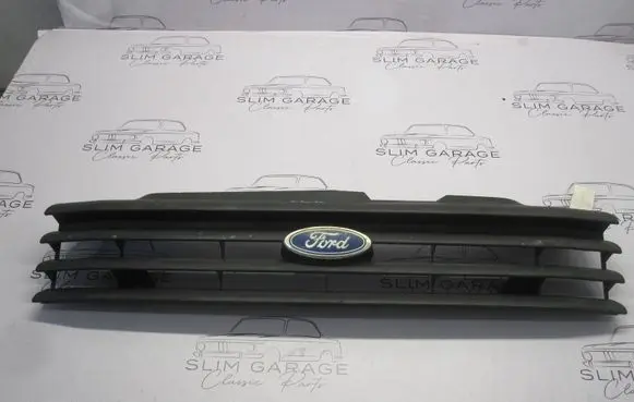 Ford Taunus TC3 Front grill 79BG8150AA