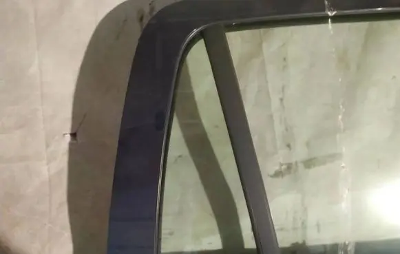 Opel Astra G Rear vent window glass as2
