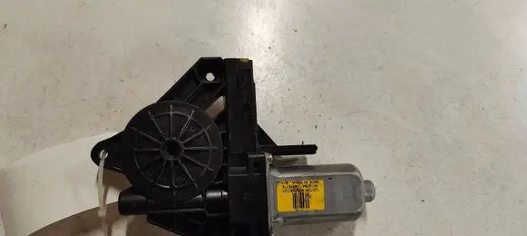 Volvo V40 Front door window regulator motor 966268103