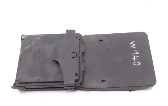 Mercedes-Benz S W140 Fuse box cover 1040041406