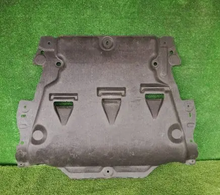 Volvo XC60 Engine splash shield/under tray 31440388