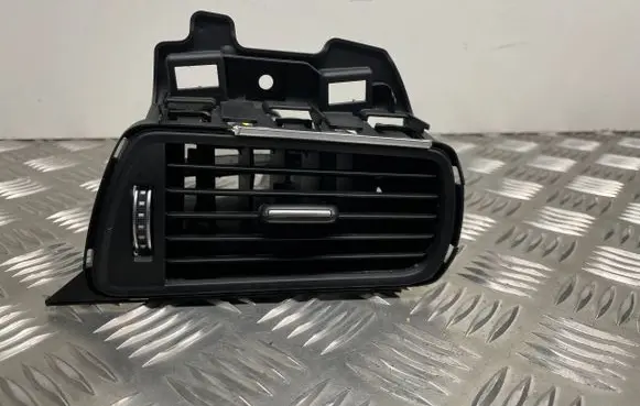 Audi A7 S7 4G Dashboard side air vent grill/cover trim 4G2820902
